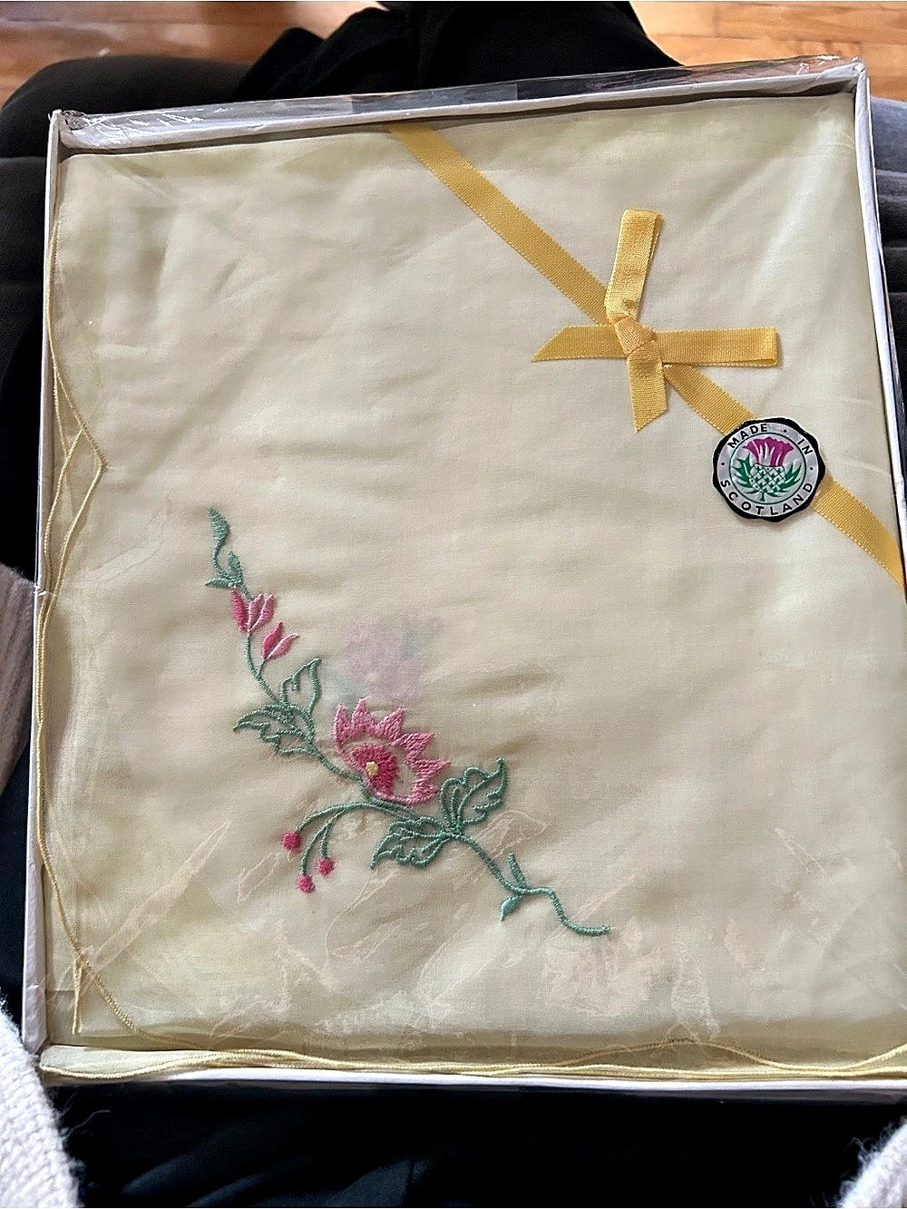 Embroidered Yellow
& Pink Textile